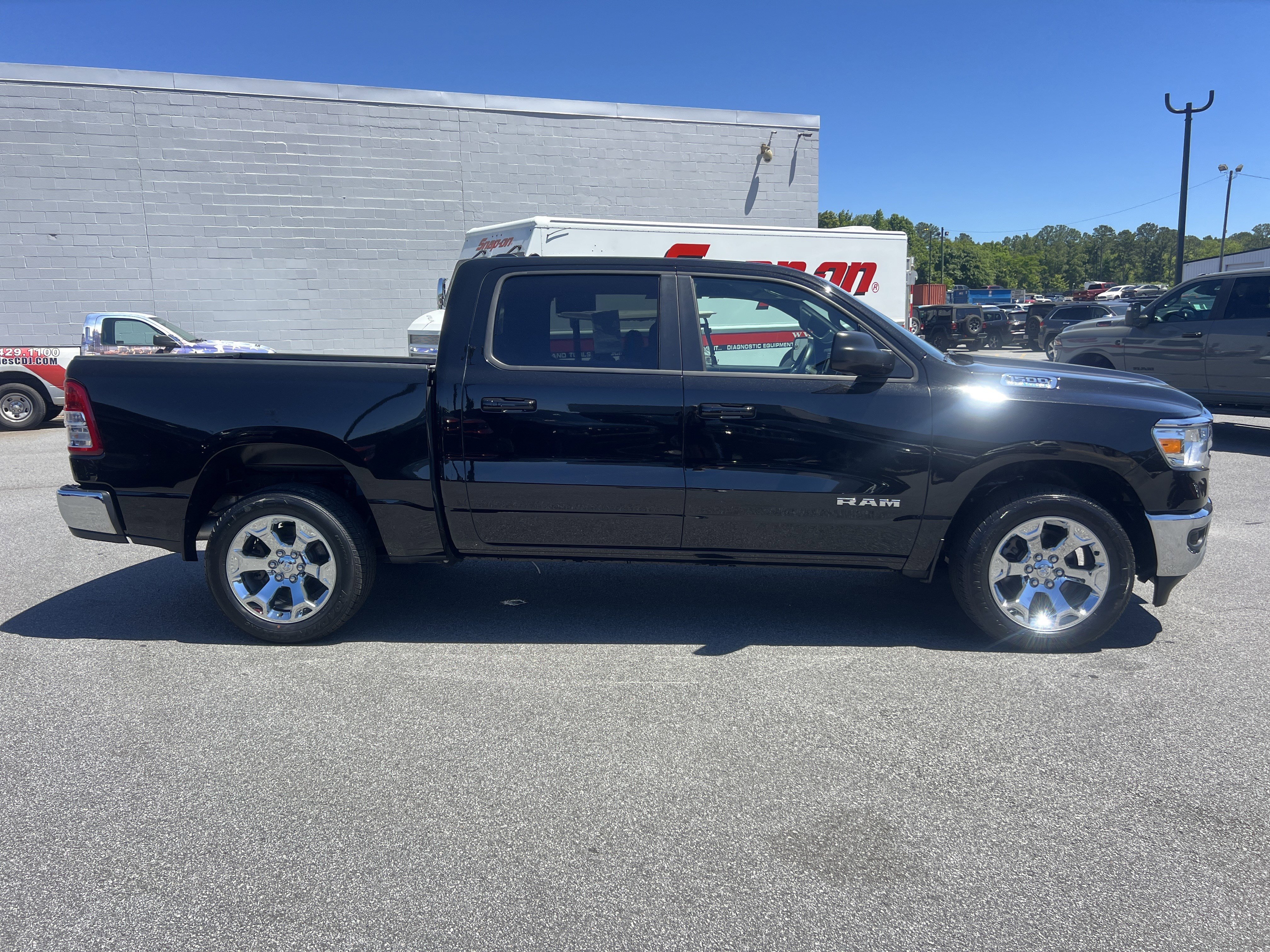 Used 2022 Diamond Black Crystal Pearlcoat Ram Big Horn image 9