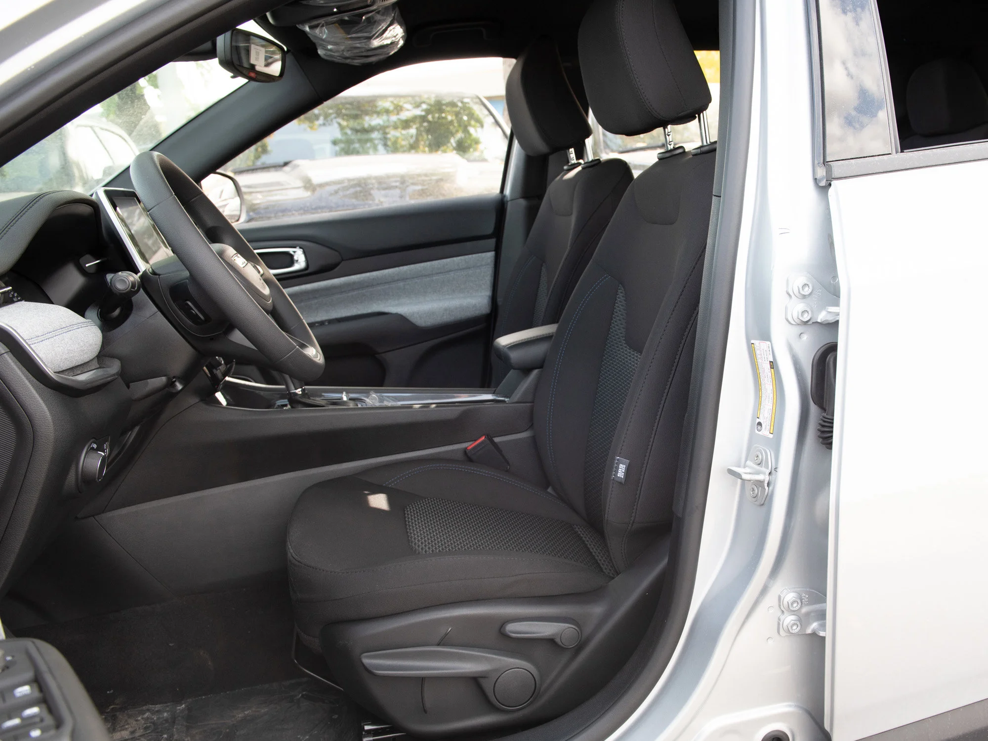 New 2026 Silver Jeep Sport* 4x4, 2.0L Turbo, Heated Seats image 16