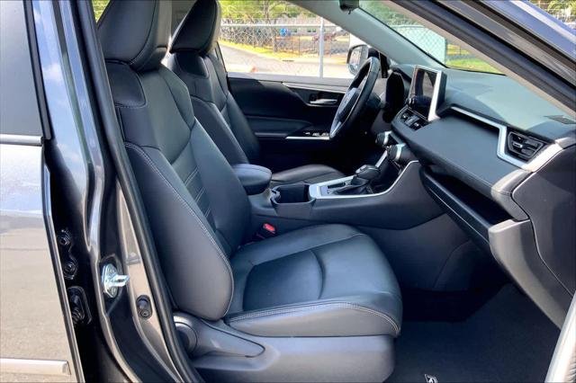 Certified Used 2024 MAGNETIC GRAY MET. Toyota  image 9