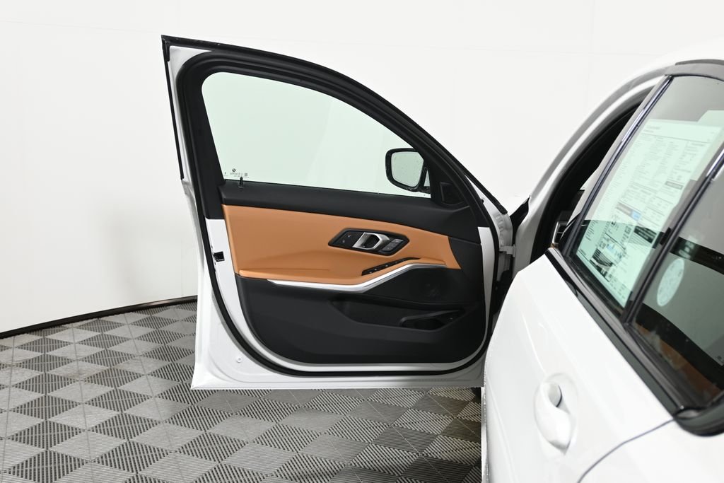 Used 2026 White BMW 330i xDrive image 29