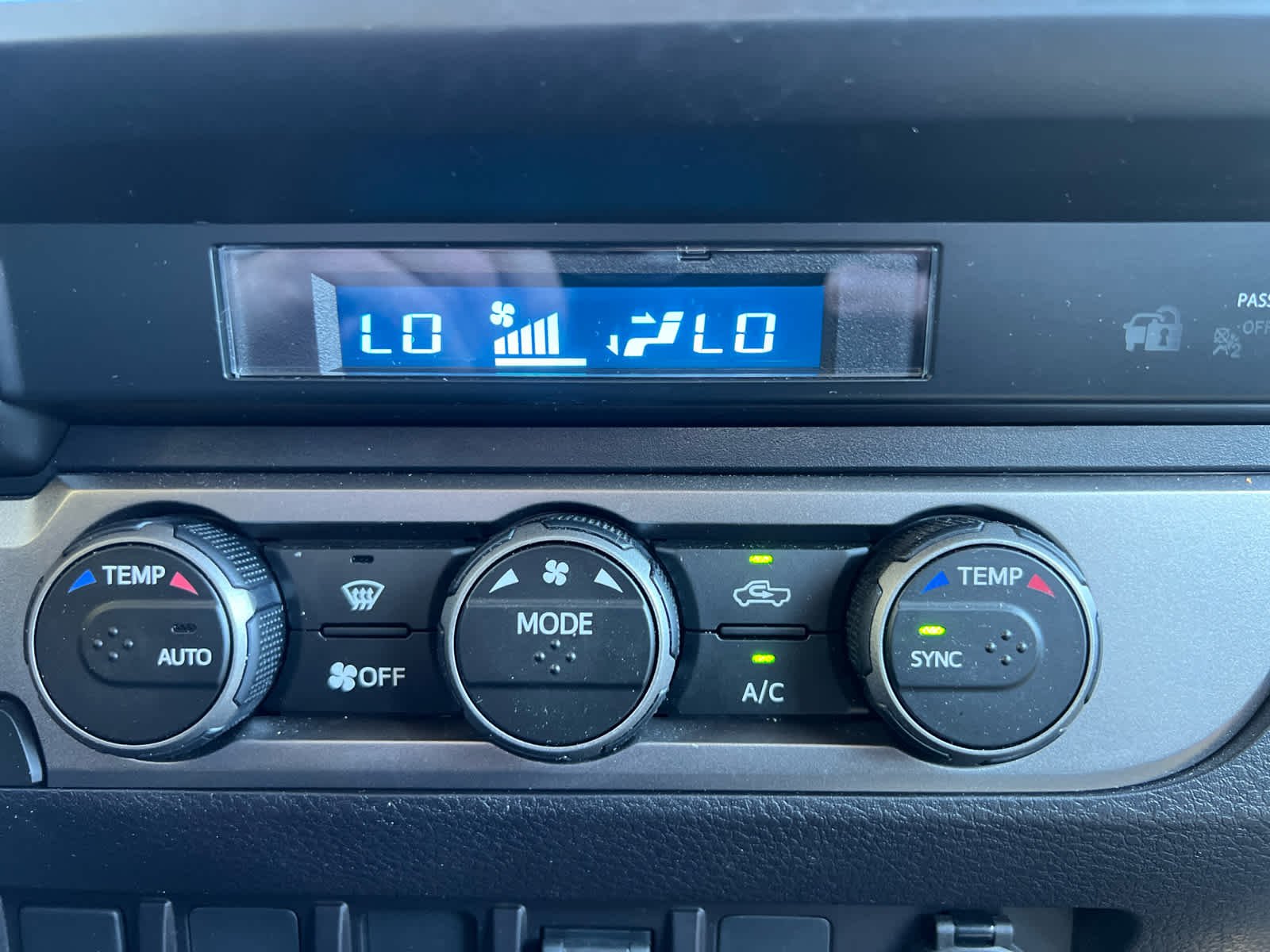 Used 2021 Midnight Black Metallic Toyota SR image 18