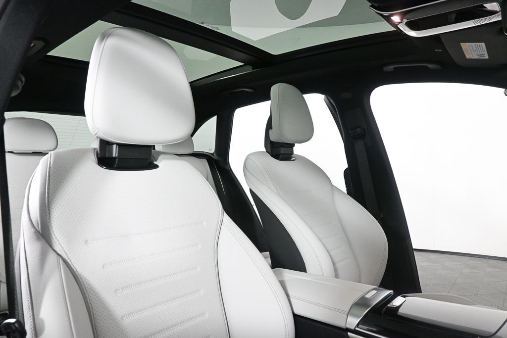New 2026 Verde Silver Metallic Mercedes-Benz GLC 300 image 21
