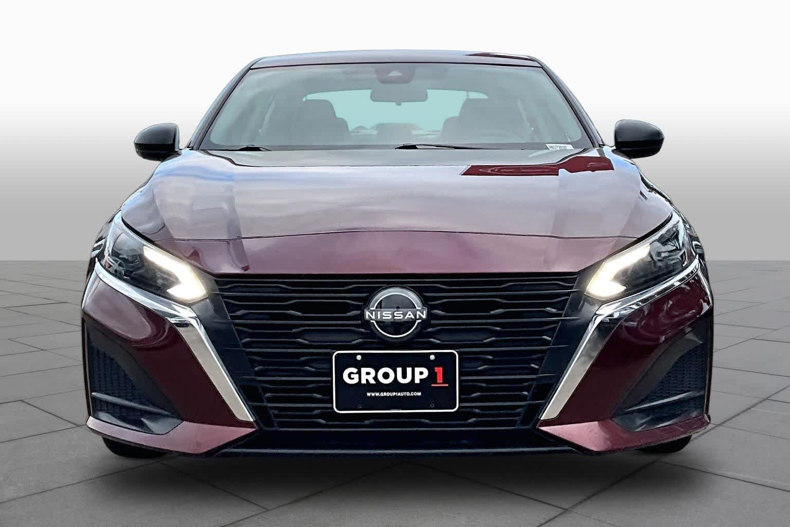 Certified Used 2024 Garnet Pearl Metallic Nissan 2.5 SV image 4