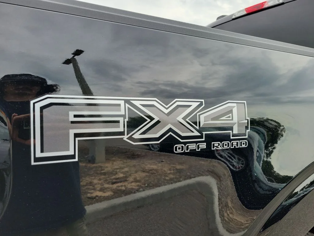 New 2026 Agate Black Metallic Ford XLT image 7