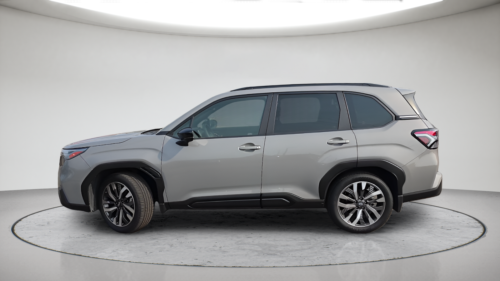 Used 2025 Pearl Subaru Touring image 11