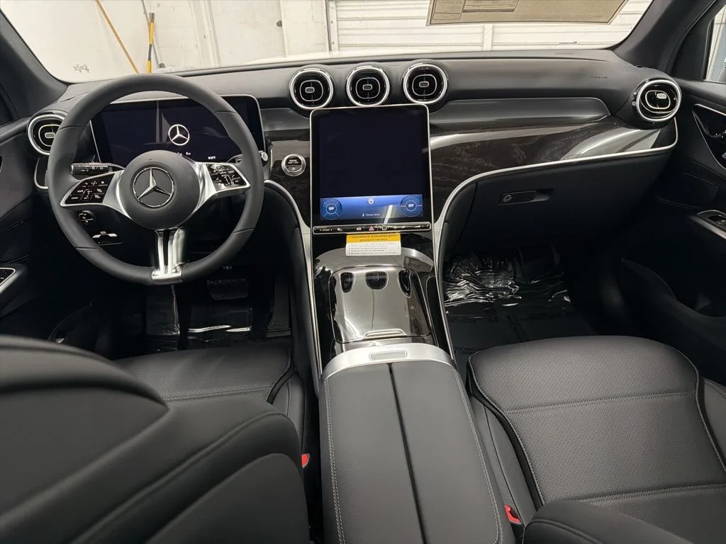 Certified Used 2026 White Mercedes-Benz GLC 300 image 22