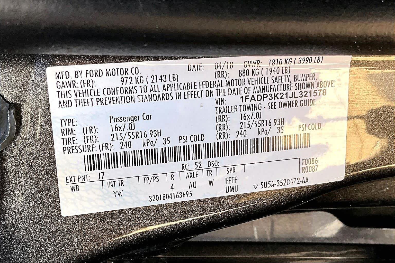Used 2018 Magnetic Metallic Ford SE image 36