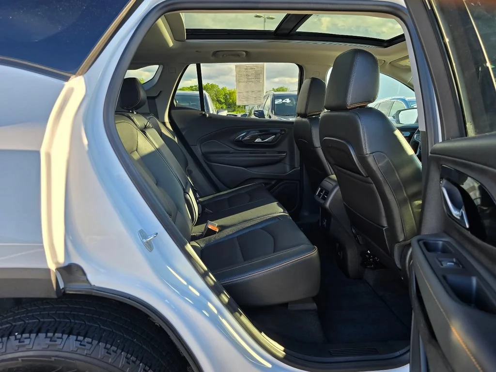 Certified Used 2024 Summit White GMC AT4 image 27