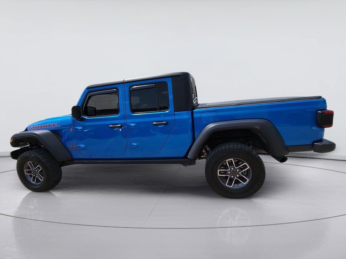 2024 Jeep Gladiator photo 6 of 33