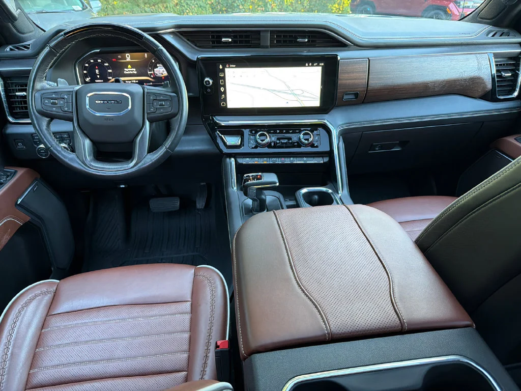 Used 2026 Silver GMC Denali Ultimate image 22