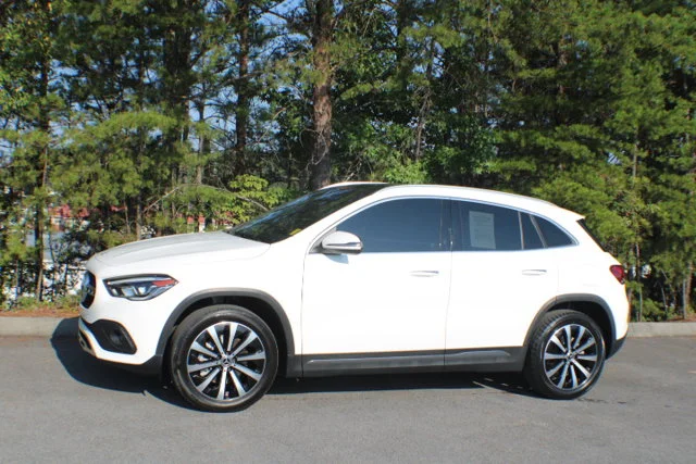 Used 2023 Polar White Mercedes-Benz GLA 250 image 4