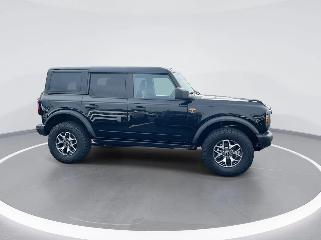 Used 2025 Black Ford Badlands image 9