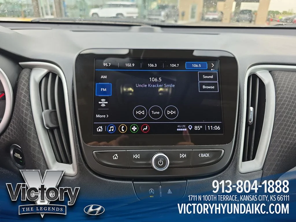 Used 2024 White Chevrolet LT image 18