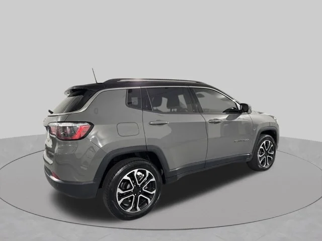 Used 2022 Gray Jeep Limited image 12
