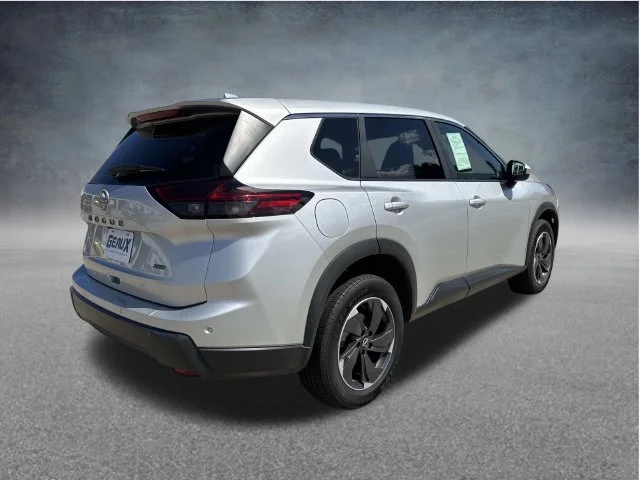 Used 2025 Silver Nissan SV image 19