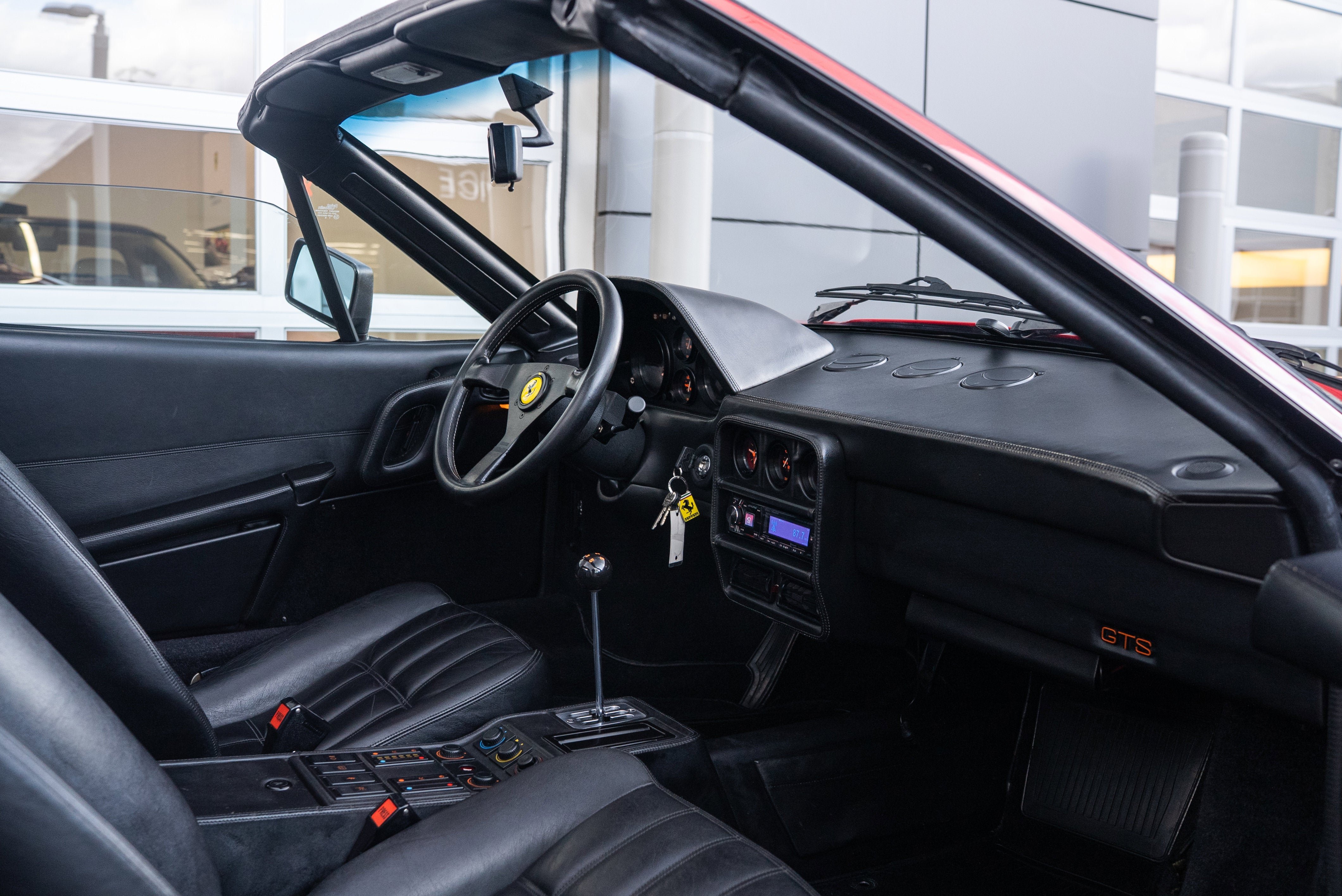 1987 Ferrari 328 - Photo 19