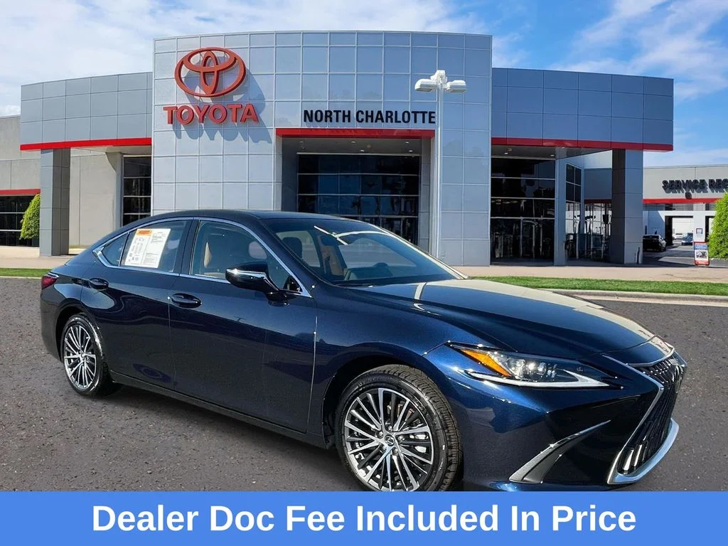 2025 Lexus ES 350 350's photo