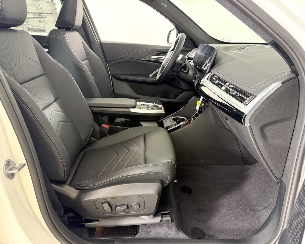 Certified Used 2025 Alpine White BMW xDrive28i image 23