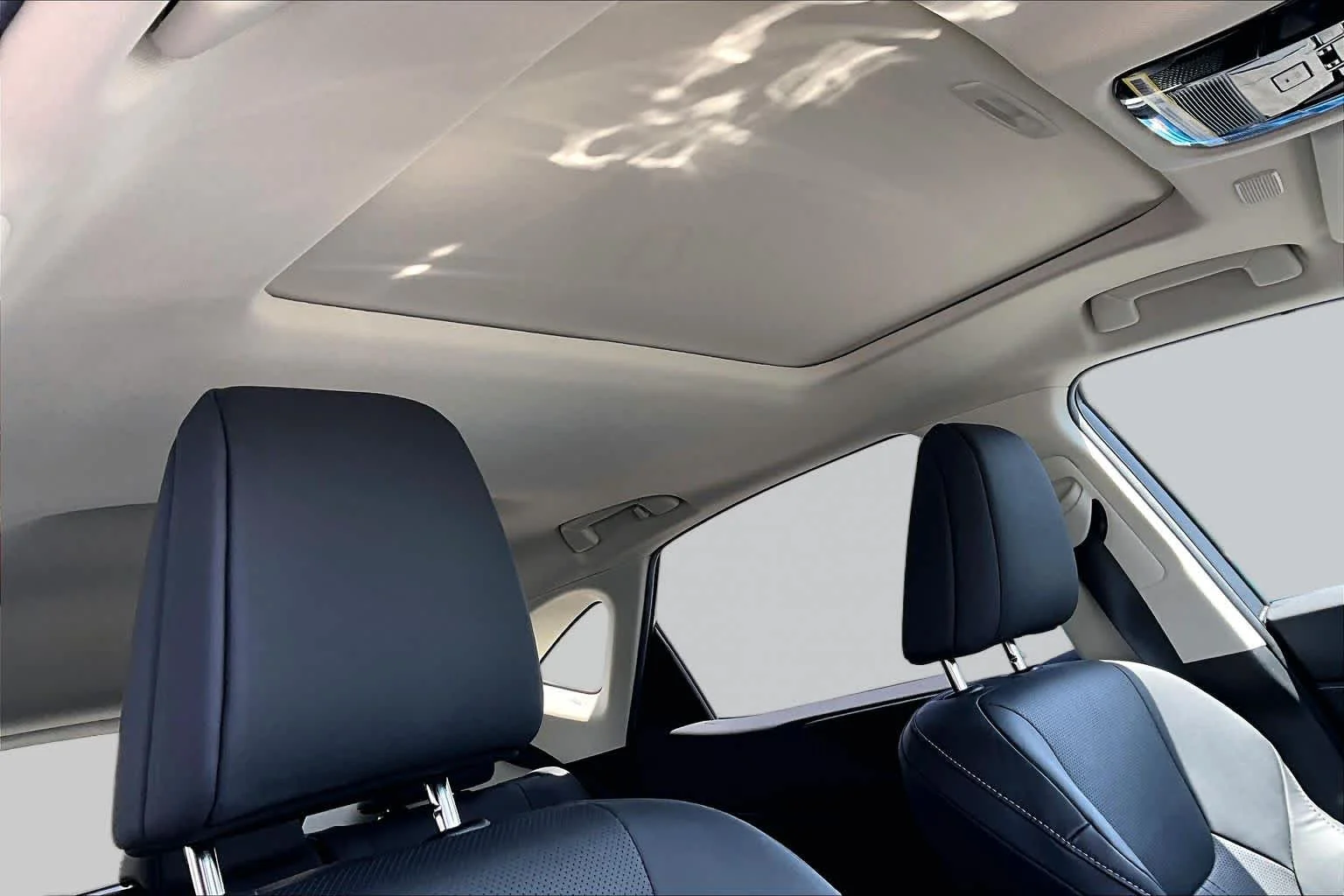 Used 2024 Atomic Silver Lexus  image 13