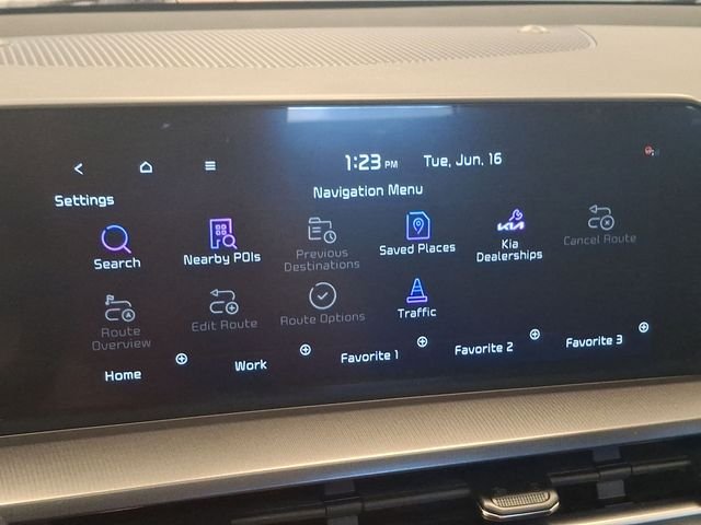 Used 2025 Black Kia S image 18