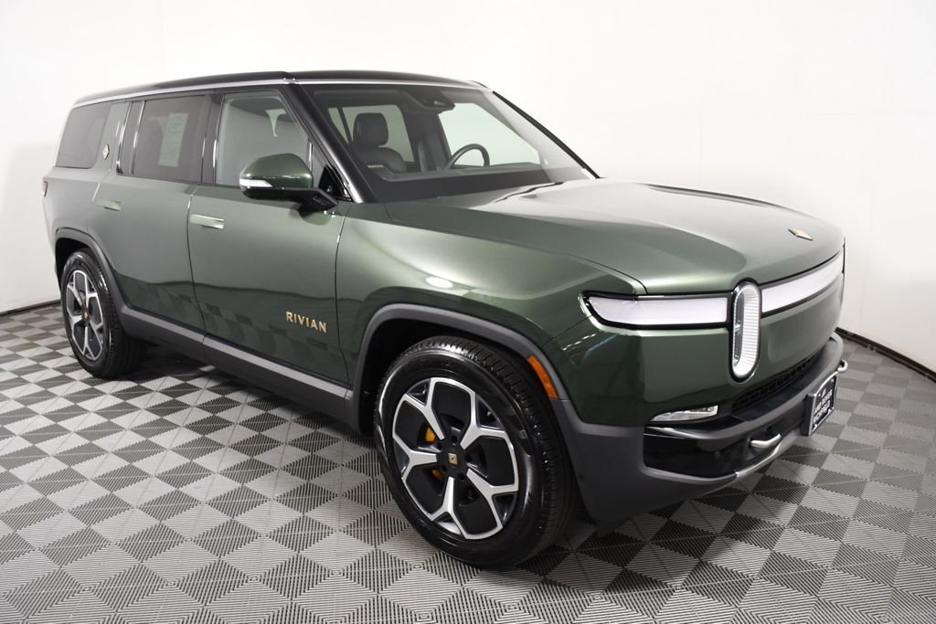 Used 2023 Forest Green Rivian Adventure image 8