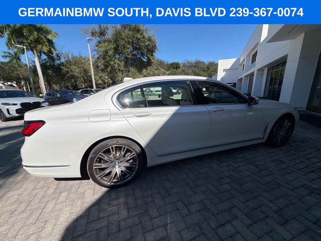 Used 2022 Mineral White Metallic BMW 750i xDrive image 14