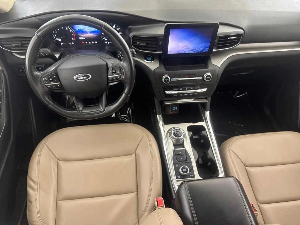 Used 2020 White Ford XLT image 25