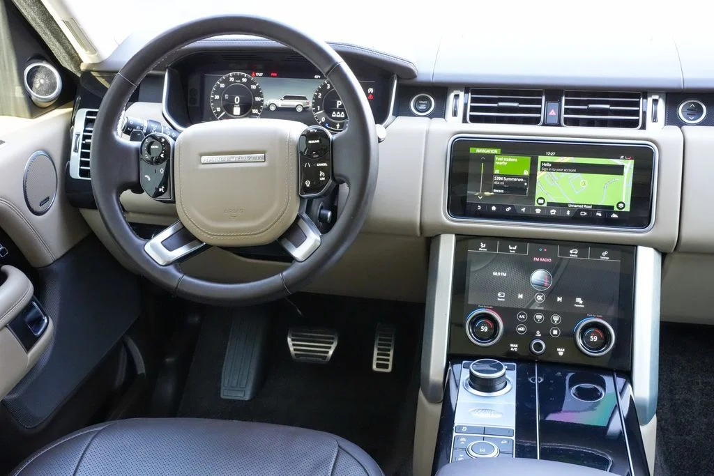 Used 2022 White Land Rover Westminster image 20