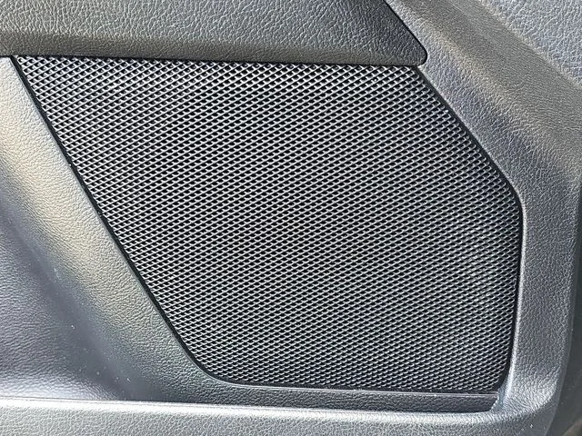 Used 2019 Magnetic Ford SE image 20