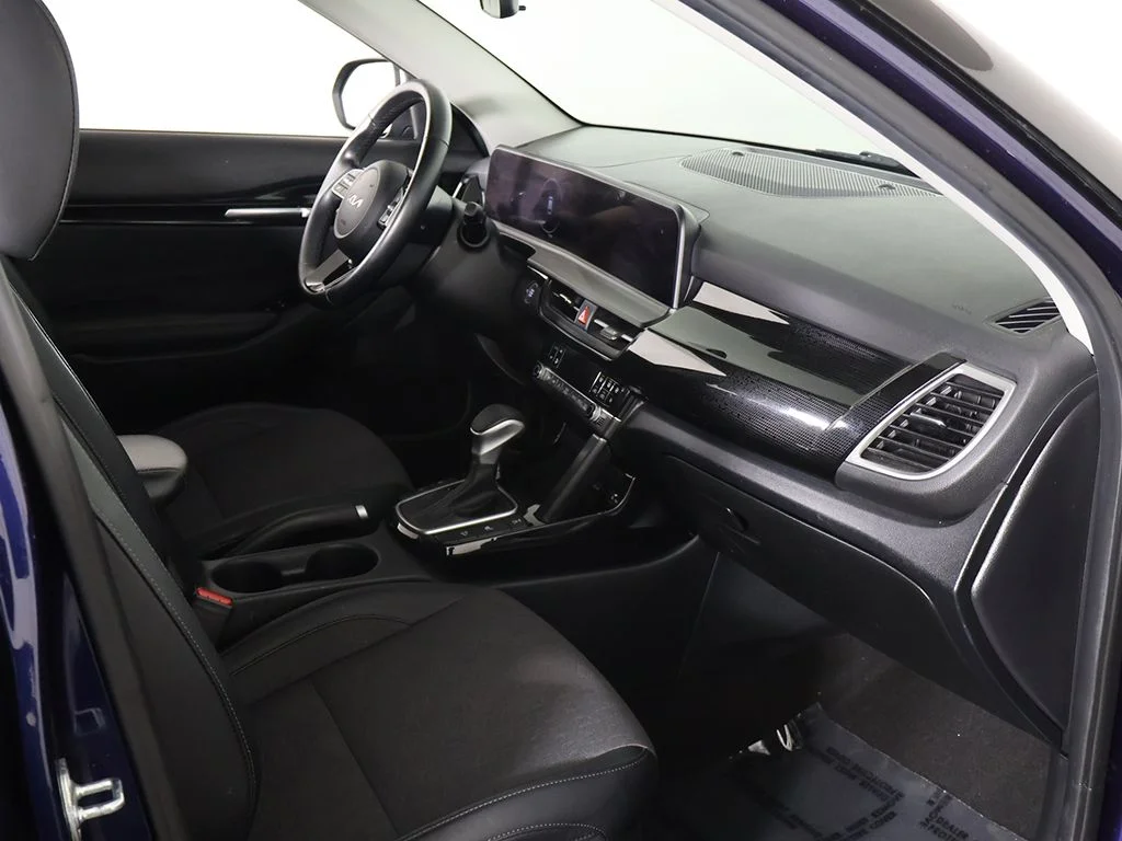 Used 2024 Blue Kia S image 23