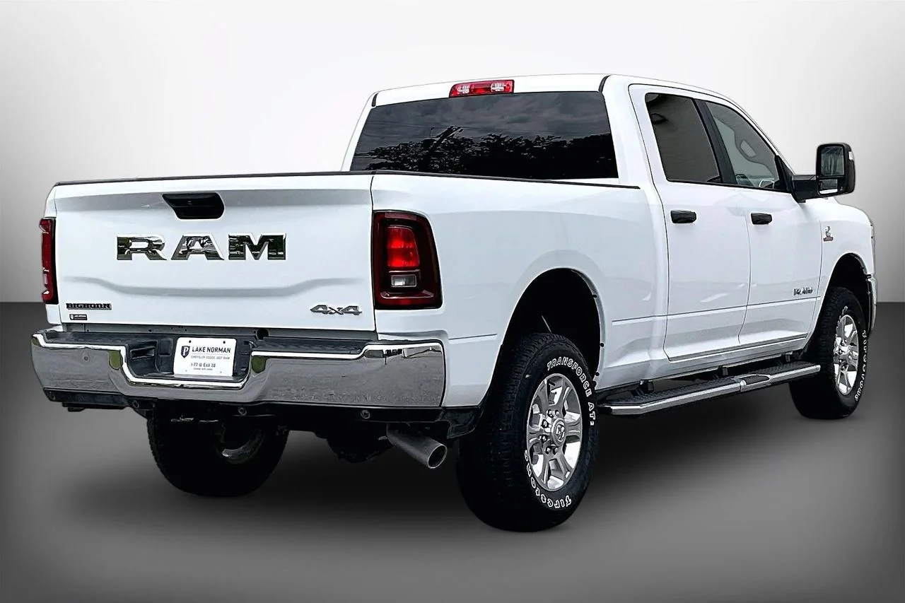 Used 2025 White Ram Big Horn image 8