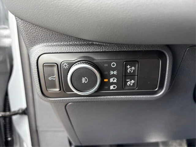 New 2026 Space White Metallic Ford Active image 39