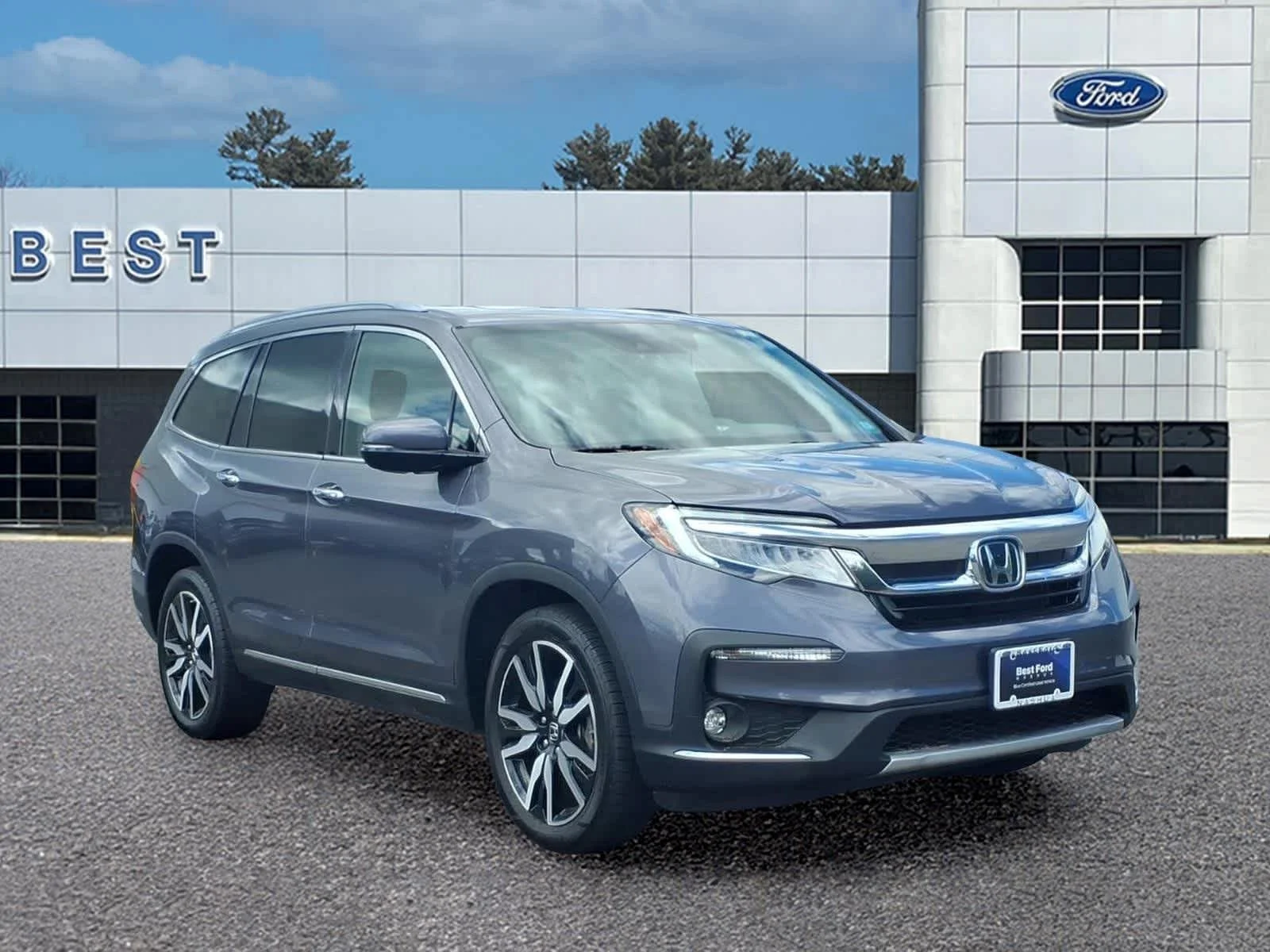 Used 2022 Modern Steel Metallic Honda Touring 8-Passenger image 9