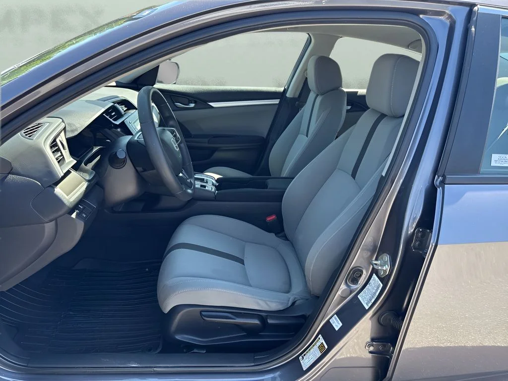 Used 2020  Honda LX image 9