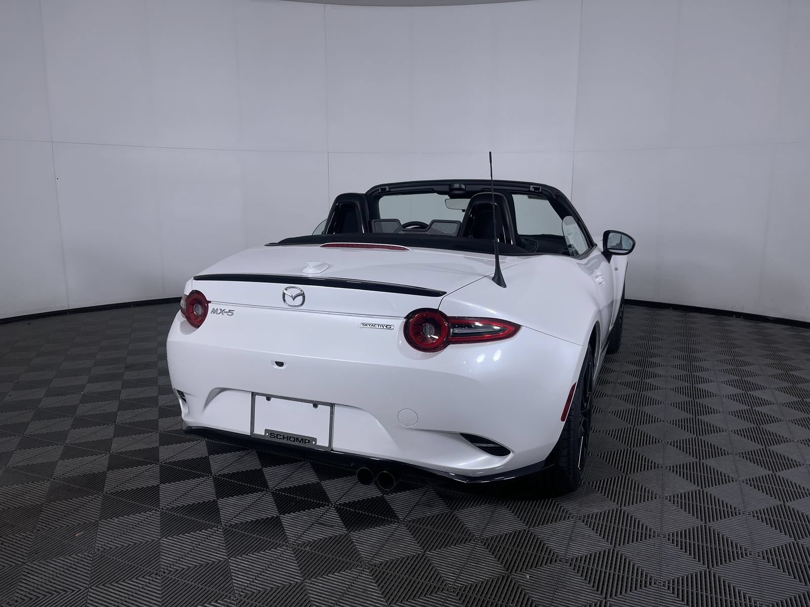 New 2026 Snowflake White Pearl Mazda Club image 31