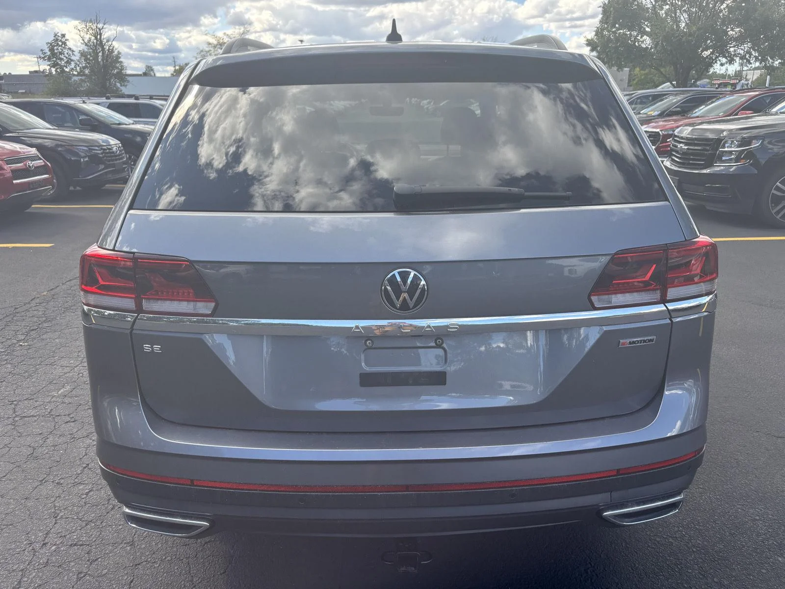 Used 2022 Platinum Gray Metallic Volkswagen 2.0T SE w/Technology image 5