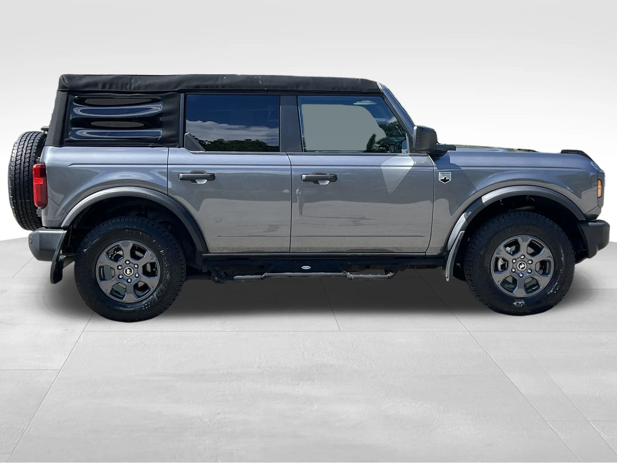 Used 2024 Gray Ford Big Bend image 5