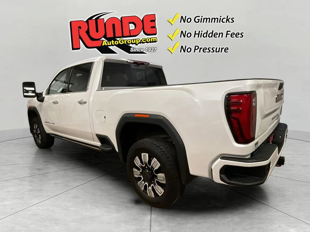 Used 2025 White Frost Tri-Coat GMC Denali image 4