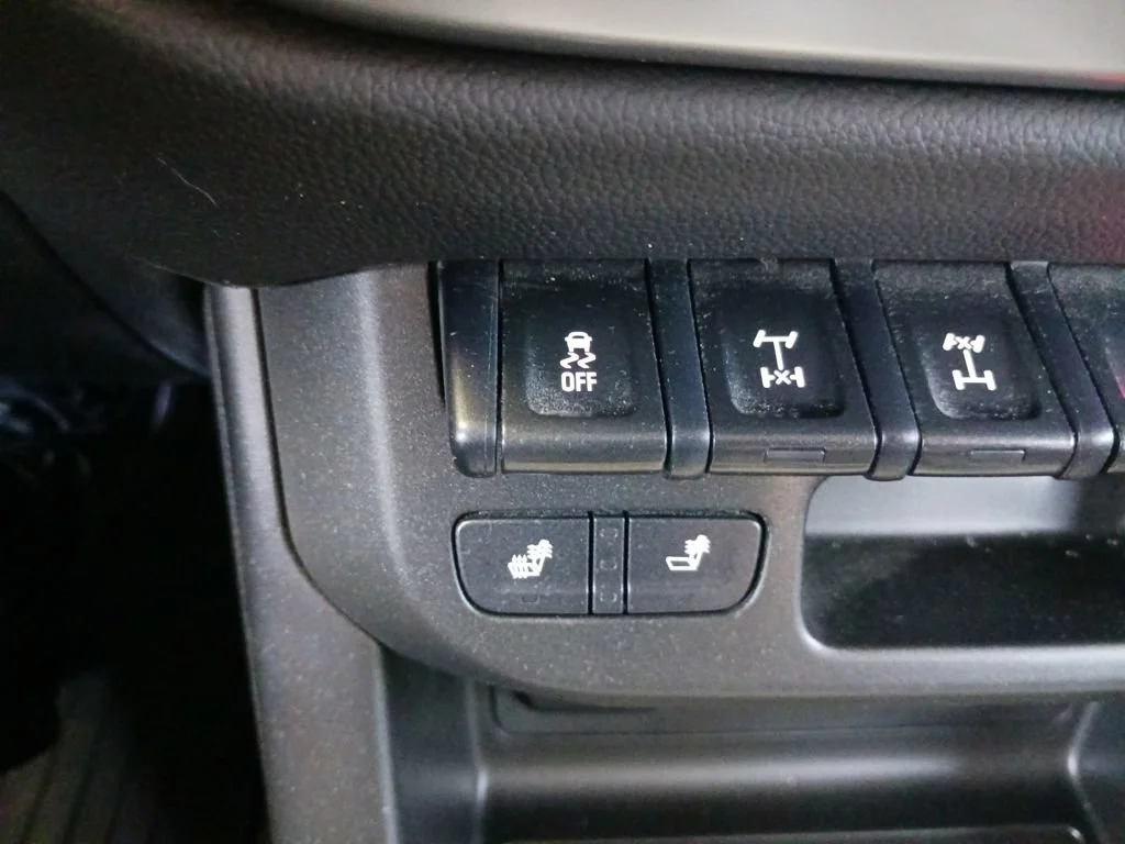 Used 2022 SUMMIT WHITE Chevrolet 4WD ZR2 image 17