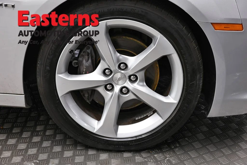 Used 2015 Silver Chevrolet SS image 27