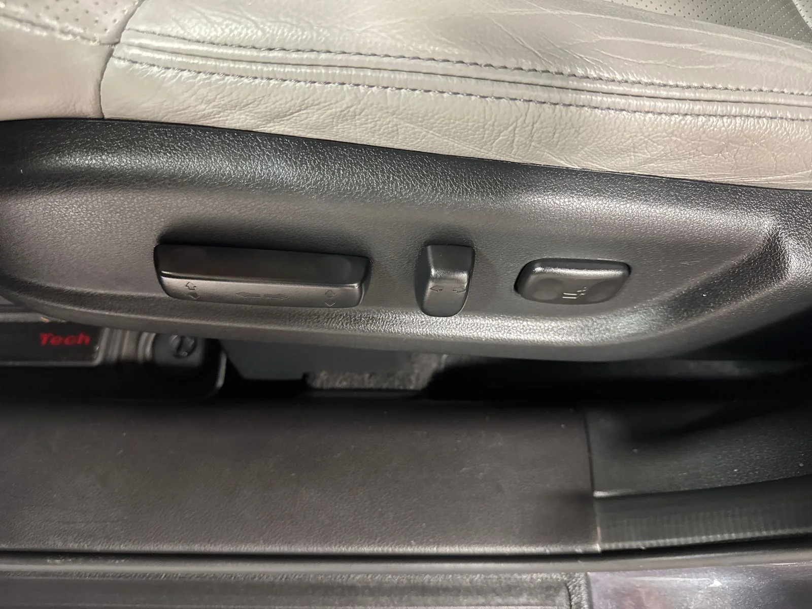 Certified Used 2016 Modern Steel Metallic Honda Touring image 16
