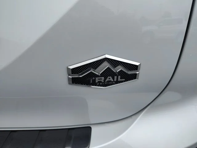 New 2025 White Mitsubishi Trail Edition image 39