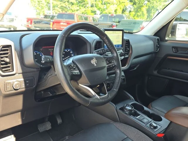 Used 2022  Ford Outer Banks image 24