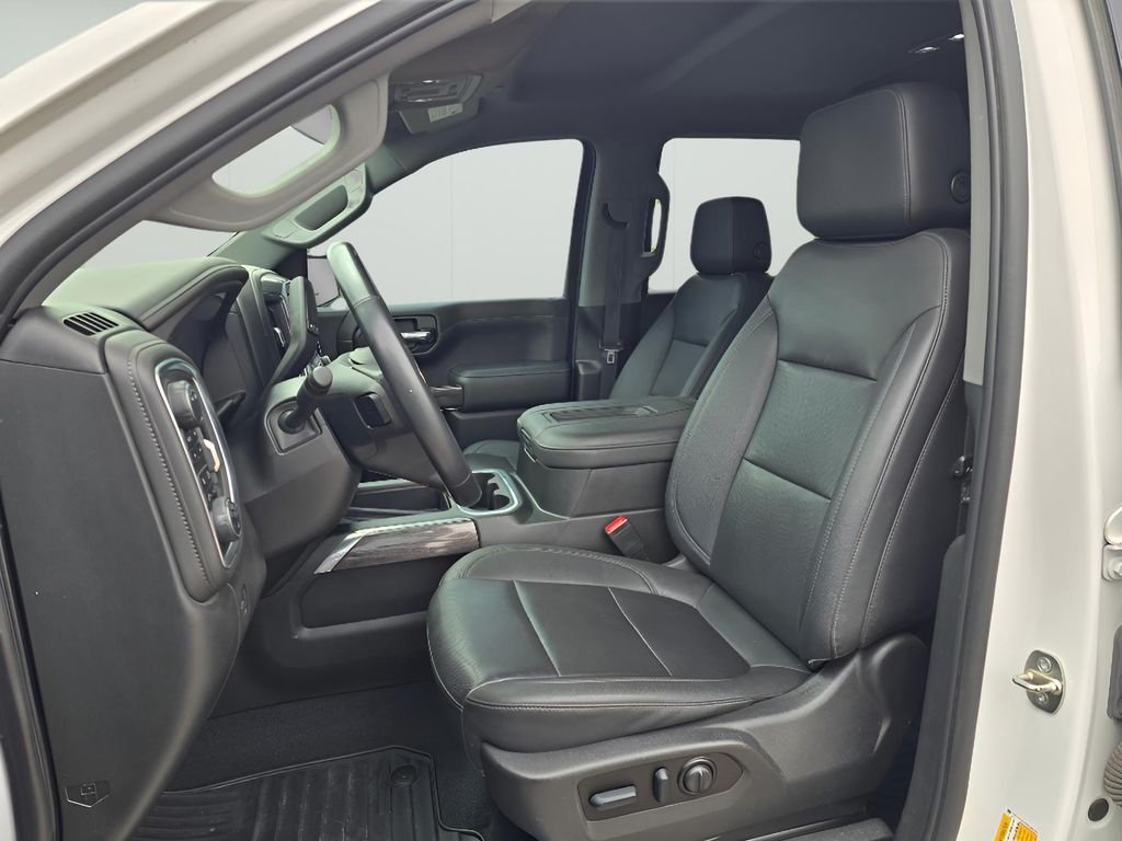 Used 2022 Summit White Chevrolet LTZ image 20