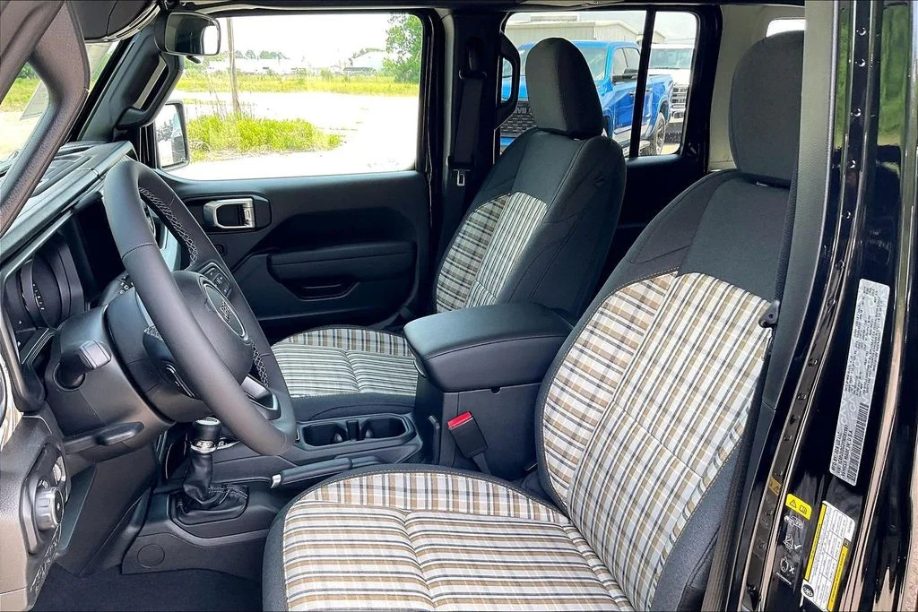 New 2026 Jeep Wrangler 4D Sport Utility