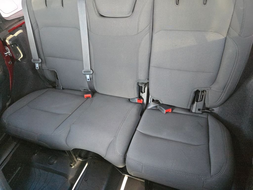 Used 2021 Red Jeep Unlimited Sahara image 19