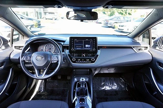Used 2022 Silver Toyota SE image 17