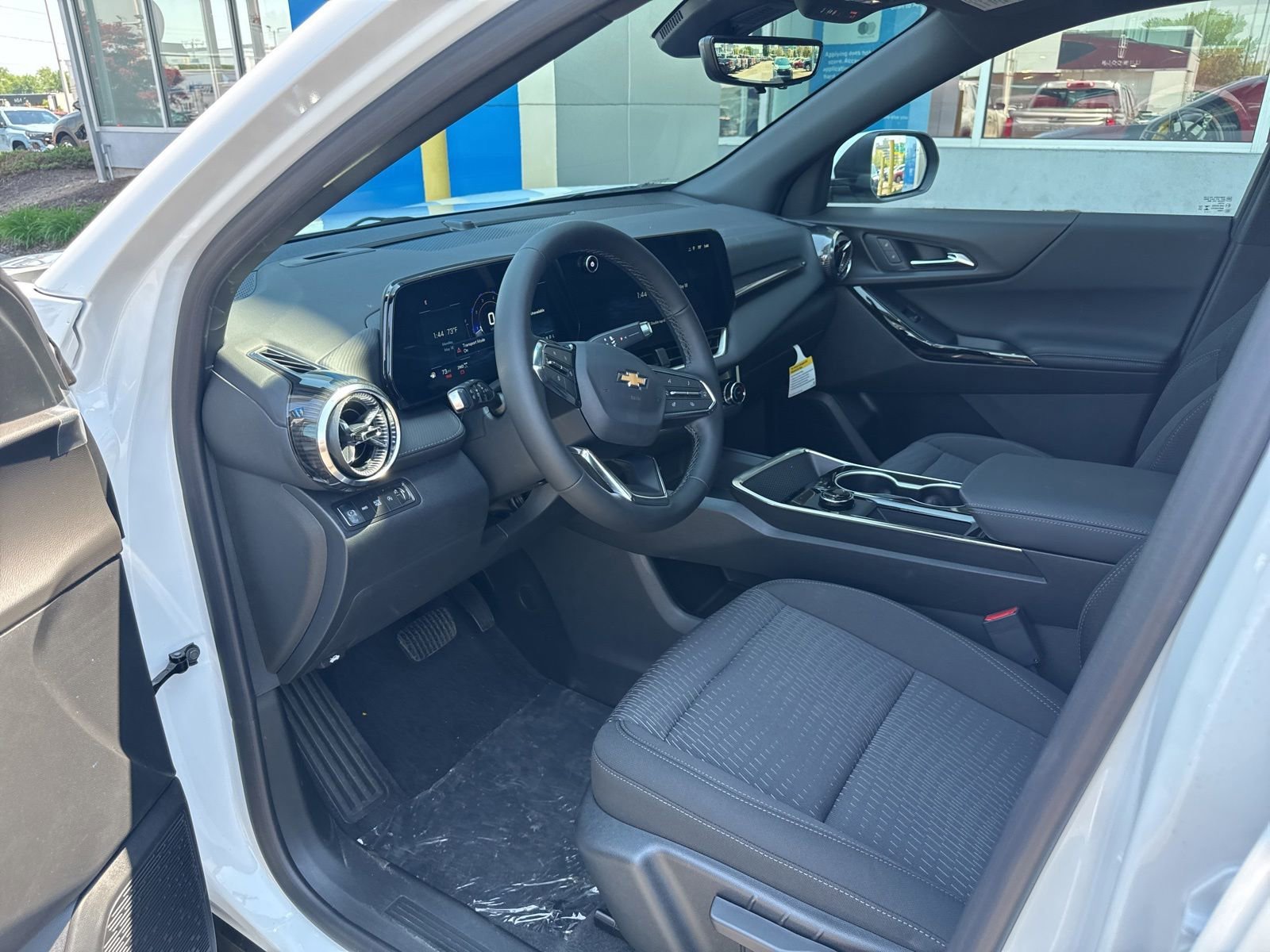 2026 Chevrolet Equinox LT - Photo 8