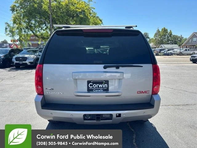 Used 2008 Silver GMC SLE image 6