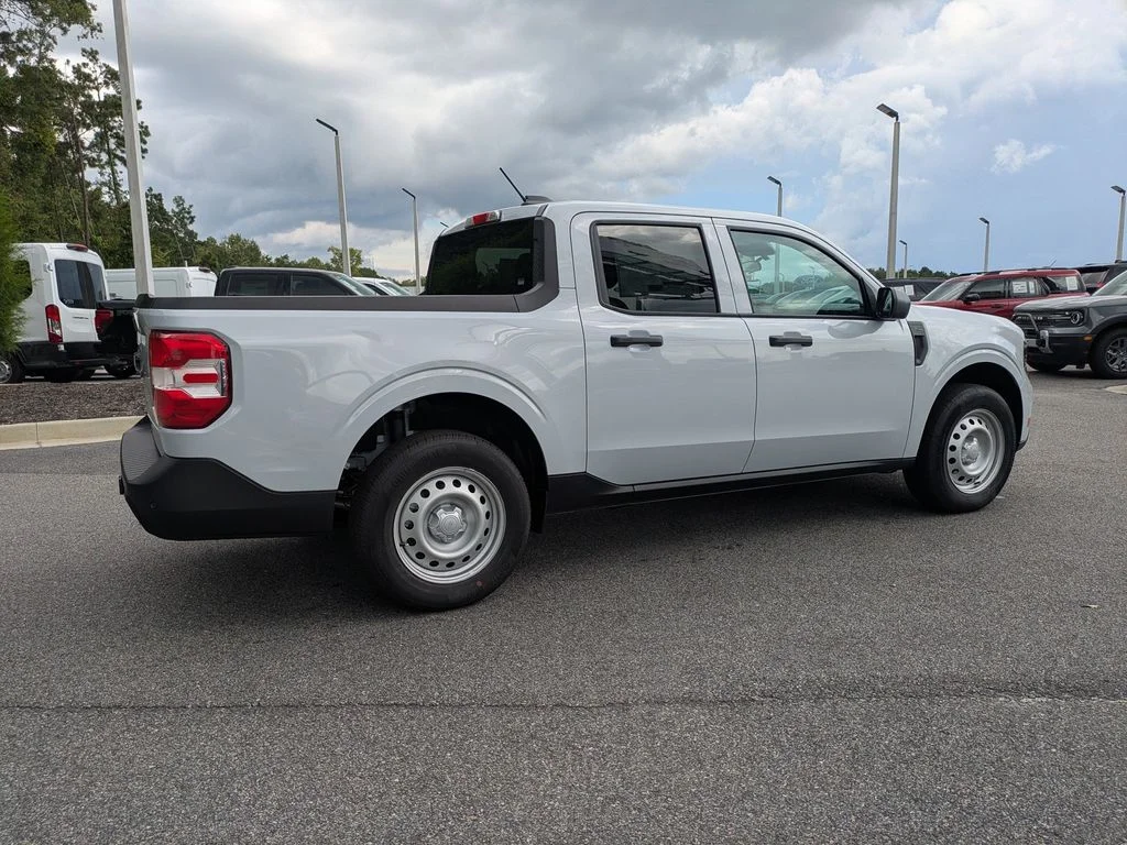 New 2026 Space White Metallic Ford XL image 4